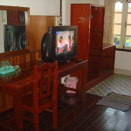 Champa Hotel Pakse Exterior photo