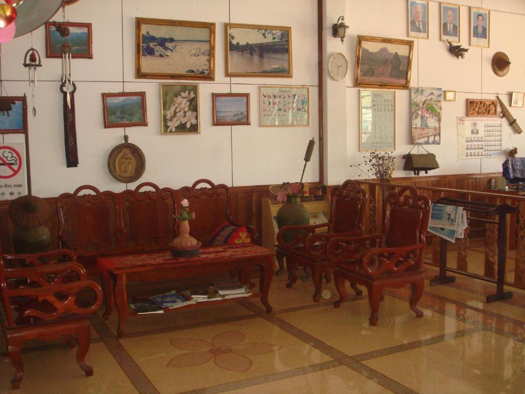 Champa Hotel Pakse Exterior photo